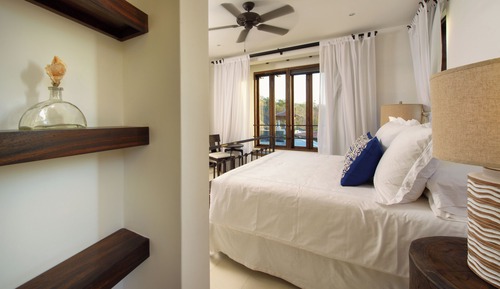 Villa Deluxe, varias camas, piscina privada, vistas al mar (40 Avenida La Antigua | 3 BR | 3.5 BA)