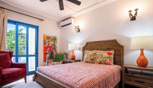 Casa adosada Deluxe, varias camas, piscina privada (9 Calle Cartagena | 4 BR | 4.5 BA)