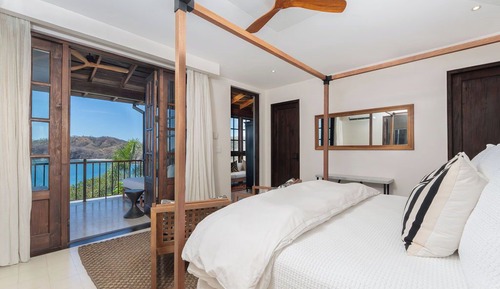 Villa Deluxe, varias camas, piscina privada, vistas al mar (19 Punta Penca | 4 BR | 4.5 BA)