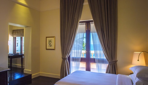Royal Dutch Suite