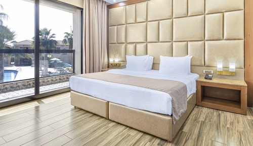 Habitación Deluxe, vistas a la piscina