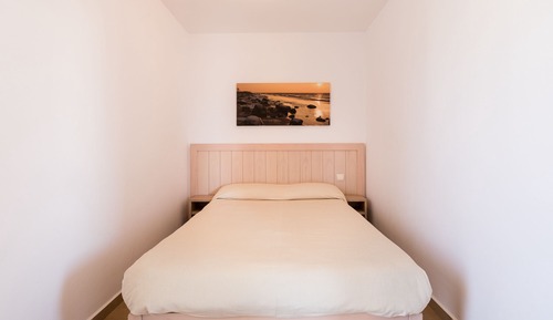 Apartamento, 2 habitaciones, balcón