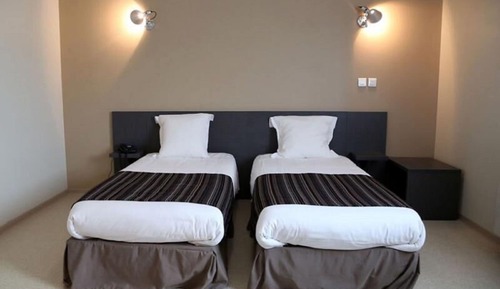 Habitación con 2 camas individuales