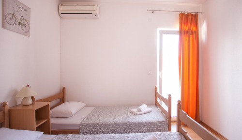 Apartamento, 2 habitaciones, balcón, vistas al mar