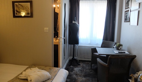 Habitación con 2 camas individuales
