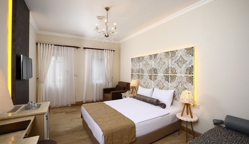 Habitación superior con 1 cama doble o 2 individuales
