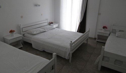 Habitación cuádruple económica