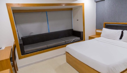 Habitación estándar, 1 cama de matrimonio, vistas a la ciudad