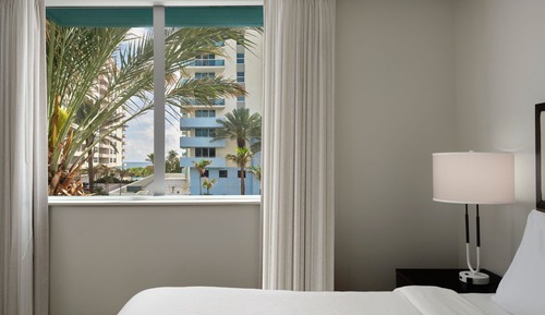 Suite, 1 cama de matrimonio grande, vistas parciales al mar