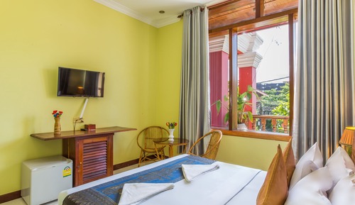 Habitación doble (with air con - Free Pick up)