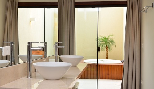 Apartamento de lujo, 1 cama de matrimonio, bañera de hidromasaje, planta baja