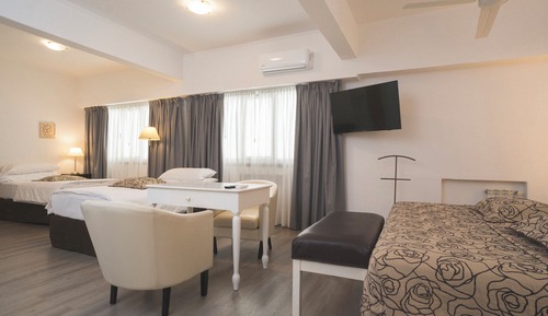 Habitación cuádruple superior, varias camas, no fumadores
