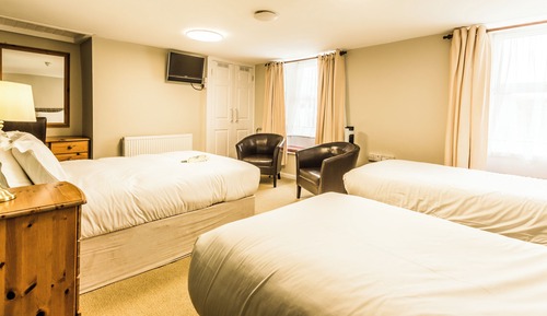 Habitación cuádruple estándar