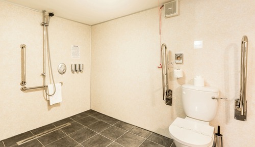 Habitación familiar, accesible para personas con discapacidad, en edificio anexo