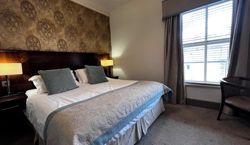Habitación clásica doble, 1 cama de matrimonio grande