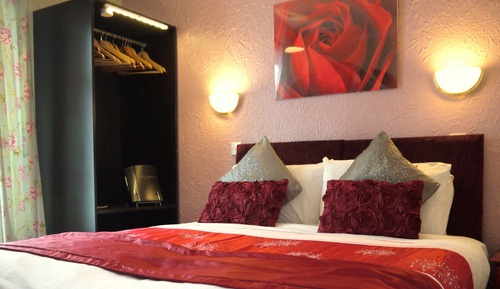 Suite estudio junior, 1 cama de matrimonio grande