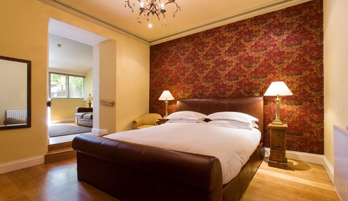 Suite, bañera de hidromasaje
