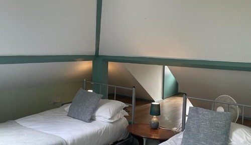 Habitación cuádruple estándar, varias camas