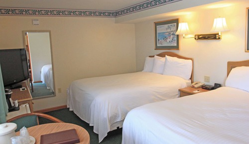 Habitación estándar, 2 camas de matrimonio (Tug / Wharf)