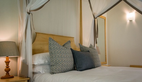 Habitación Signature con 1 cama doble o 2 individuales, 1 cama de matrimonio grande