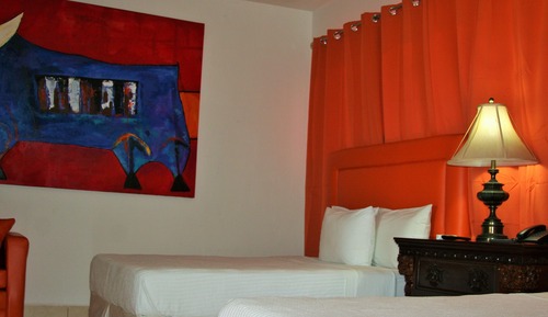 Habitación Business doble, 2 camas de matrimonio, baño privado