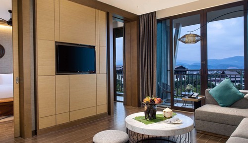 Suite Deluxe, 1 cama de matrimonio grande, balcón (豪华套房)