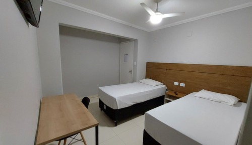 Habitación económica con 2 camas individuales