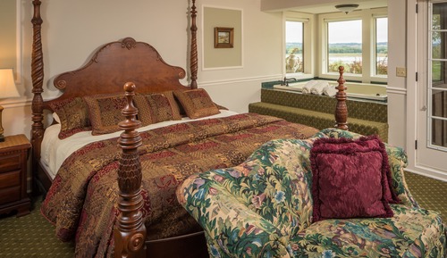 Suite (Covington)