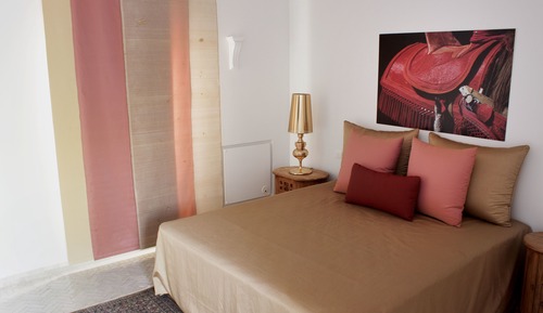 Habitación romántica con 1 cama doble o 2 individuales, 1 cama de matrimonio grande (Sharif)