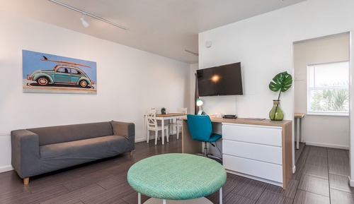 Estudio, 1 cama de matrimonio grande, cocina básica