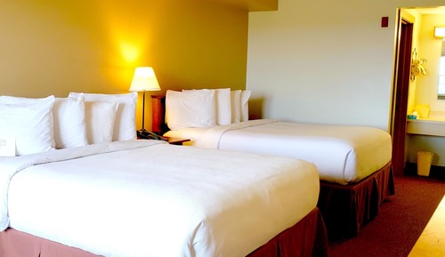 Habitación estándar doble, 2 camas de matrimonio, no fumadores