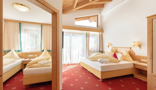 Suite junior, 2 habitaciones, no fumadores, vistas a la montaña