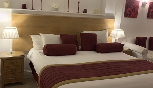 Habitación doble superior, 1 cama de matrimonio grande, accesible para personas con discapacidad