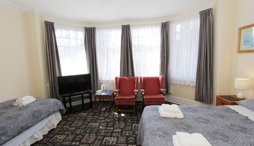 Habitación familiar (2 Adults + 1 Child)