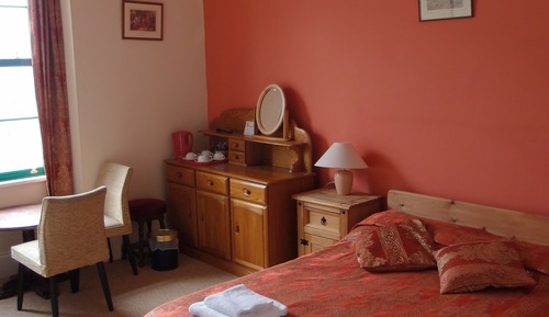 Habitación familiar, varias camas