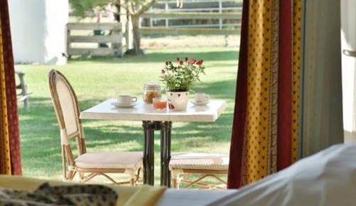 Habitación Confort, terraza, vistas al jardín (Nature)