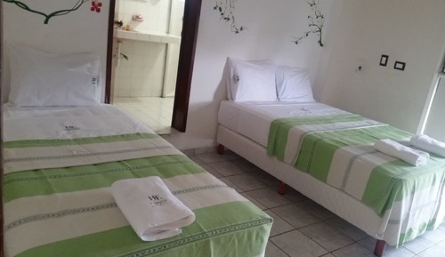 Habitación básica doble, 2 camas dobles