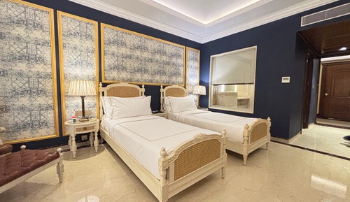 Royal palace Twin Room