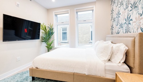 City Studio Suite 3, City View