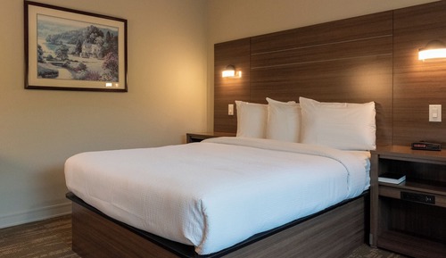 Deluxe Double Room, 1 Queen Bed, Courtyard View