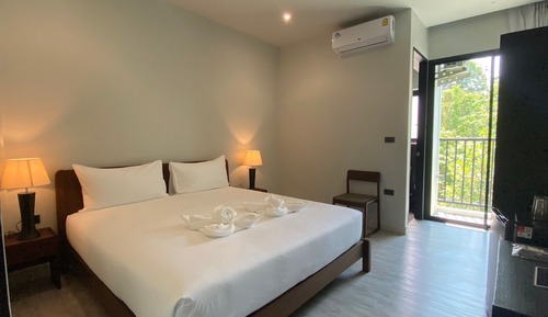 Regular Room 25 sqm.