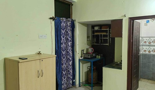 Comfort Room, Balcony
