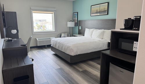 Standard Room, 1 King Bed, Non Smoking