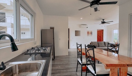 Apartamento Deluxe, 1 cama de matrimonio grande, balcón, vistas al jardín
