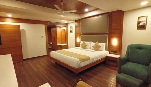 Habitación ejecutiva con 1 cama doble o 2 individuales, vistas a la ciudad