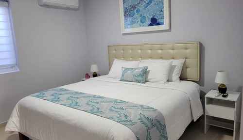 Apartamento Confort, 1 cama de matrimonio grande, vistas a la piscina