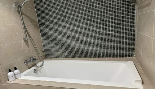 Apartamento superior, 1 habitación, balcón, vistas a la ciudad