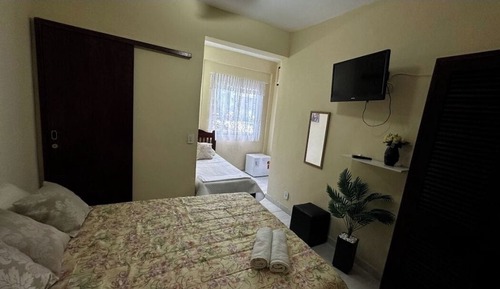 Habitación triple Deluxe, vistas al jardín