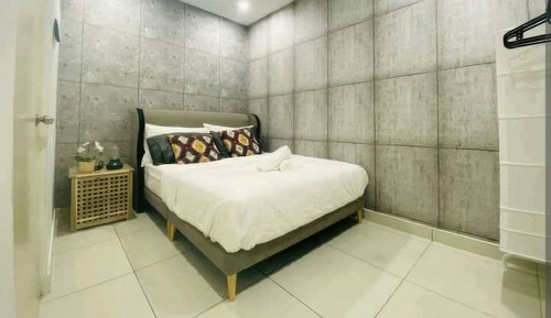 Apartamento superior, 3 habitaciones, balcón, vistas a la ciudad