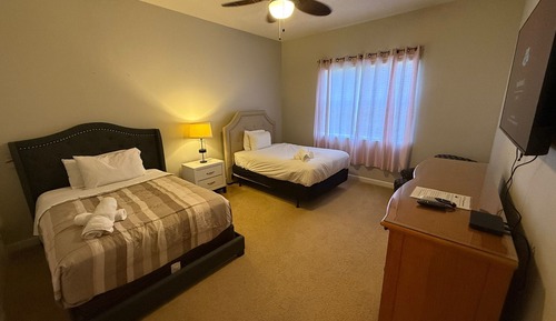 House (4 Bedrooms)